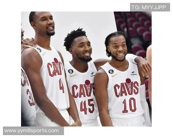 米切尔分享胜利心得强调意志力与团队信念赞扬莫布里与汤姆林的贡献